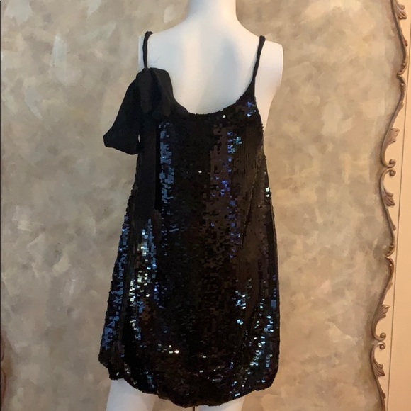 Dress - Picture 4 of 5